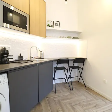 Apartment Nyugati Near Train Station Budapest